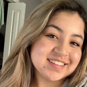 Meet your Posher, Nadia